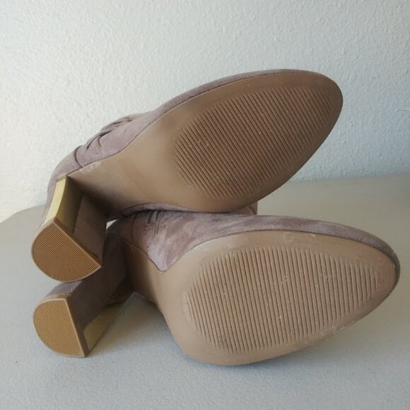 Qupid women's size 7 taupe high heel ankle boots - Picture 8 of 13